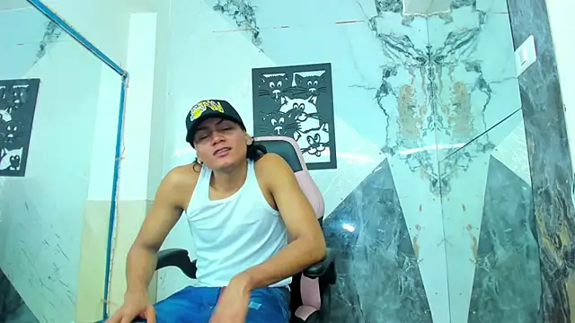 Jhose_Blessn Webbikameraesitys