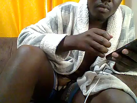 Taller_dark Webcam-Show