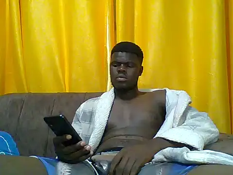 Taller_dark Webcam-Show