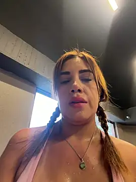 conejitaXXX24: απευθείας συνομιλία ΧΧΧ