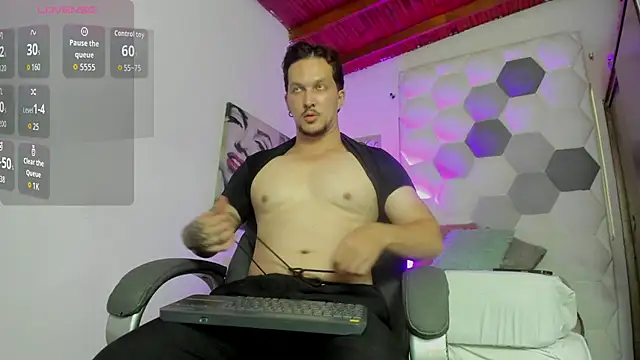 Max_Arias – webcam-show