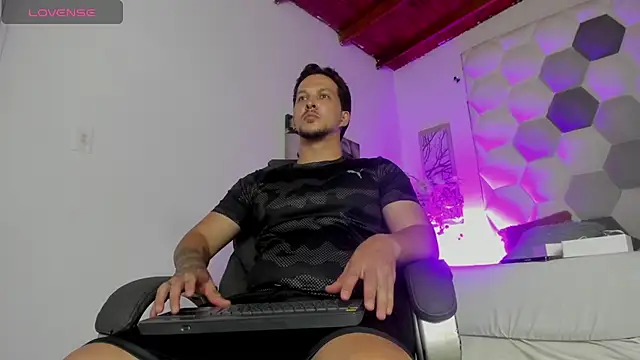 Show de Max_Arias na webcam