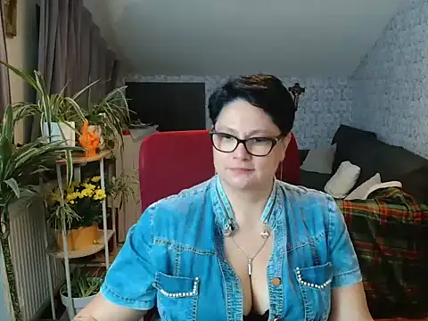 Newgirl4you: вебкам-шоу