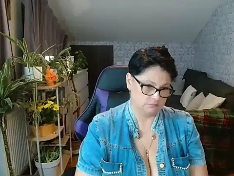 Newgirl4you Webcamshow