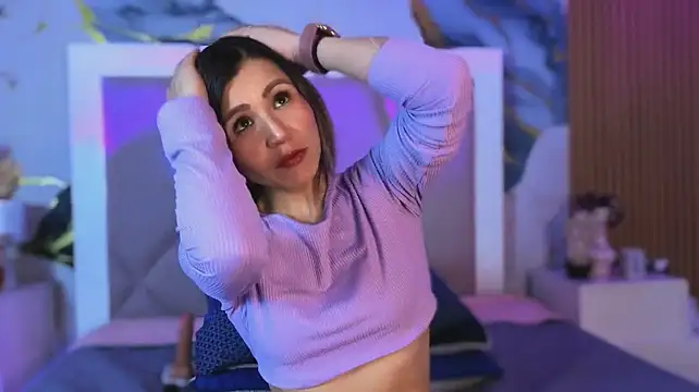 Ariana_Moretti Show in webcam