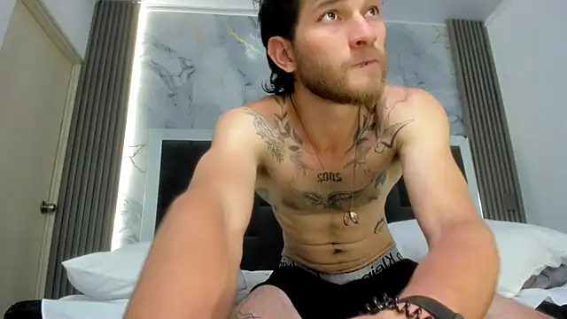 Adrian_Rouse's Webcam Show