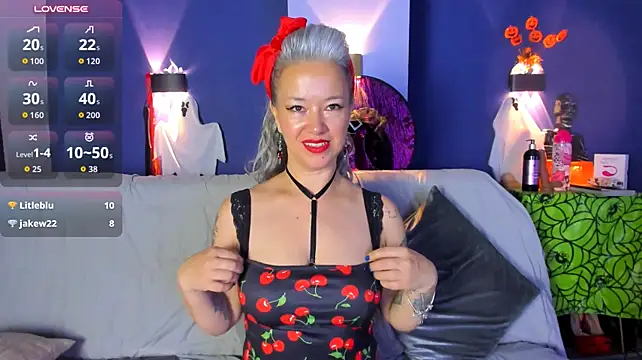 DiitaVonteese's Live XXX Chat