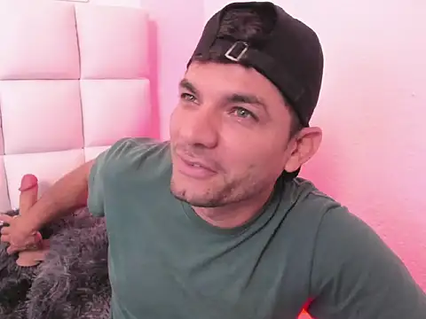 Pokazy przed kamerką – Esteban_Fox69