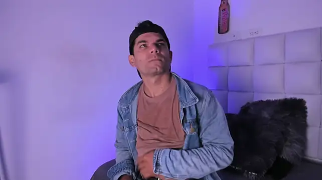 Esteban_Fox69n Webbikameraesitys