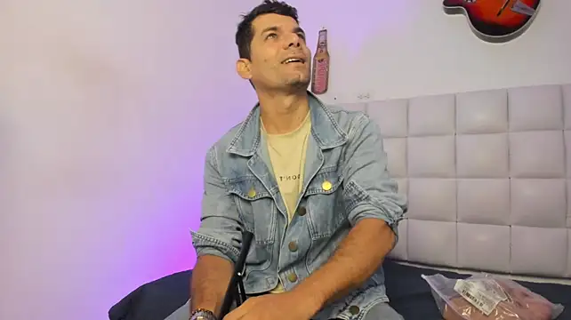 Webkamerová show Esteban_Fox69