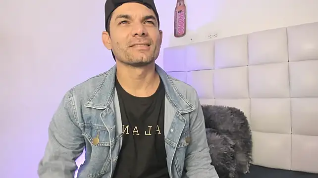 Esteban_Fox69 Webcamshow