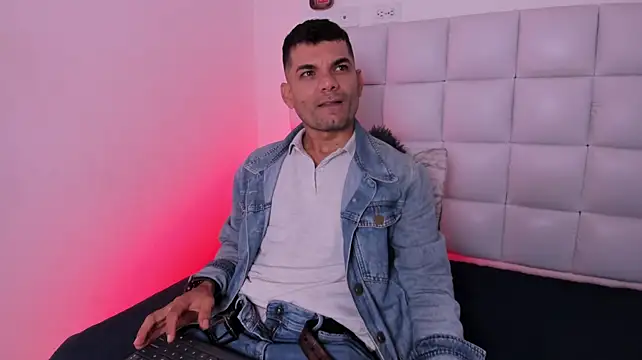 Esteban_Fox69n Webbikameraesitys