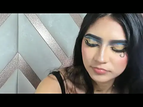 Chat XXX en directo de CharloteEvans__