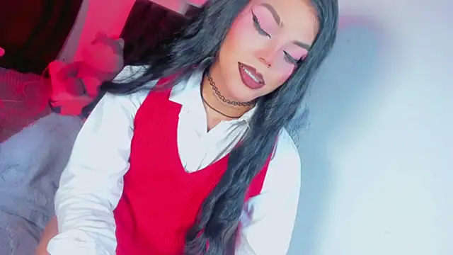 dark_kitty_xxx Adlı Modelin Web Kamerası Şovu