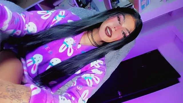 dark_kitty_xxx: вебкам-шоу