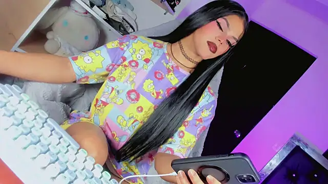 dark_kitty_xxx Show in webcam