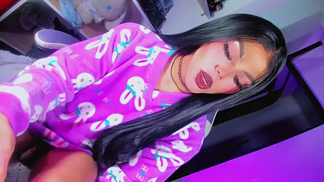 הופעת וובקאם של dark_kitty_xxx