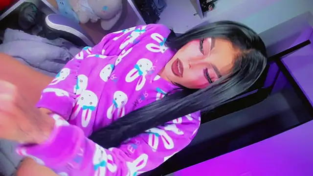 הופעת וובקאם של dark_kitty_xxx