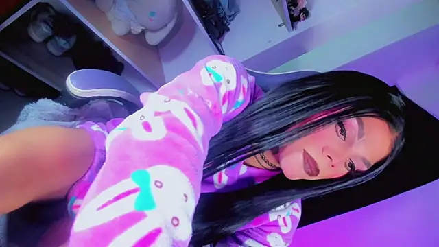 Pertunjukan Kamera Web dark_kitty_xxx