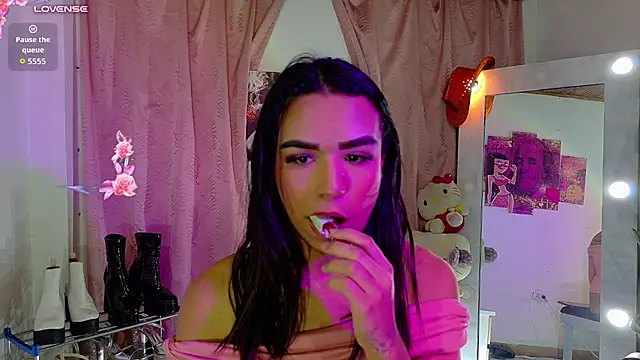 candyy_13's Webcam Show
