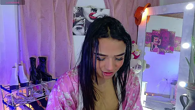 candyy_13 Adlı Modelin Web Kamerası Şovu