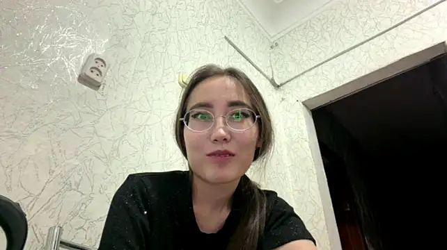 KusKus_Mya – webcam-show