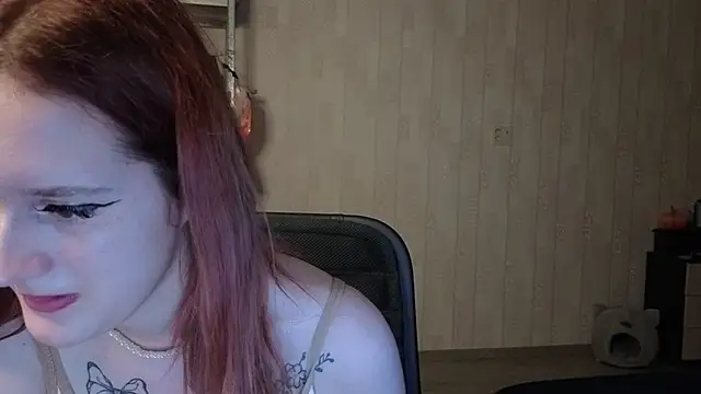 AliceSin_ Pertunjukan Webcam