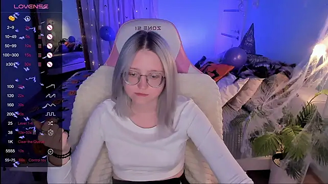 LunarGlow's Live XXX Chat