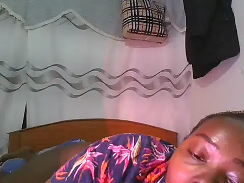 sweetbootty03's Live XXX Chat
