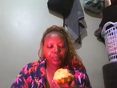 sweetbootty03's Live XXX Chat