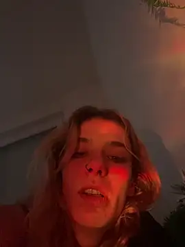 MissGoldieB Live XXX-Chat