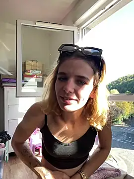MissGoldieB – webcam-show