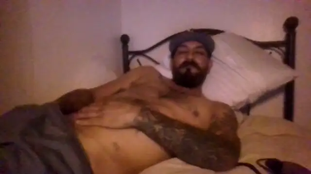 Show modela Call_Me_Snacks na web-kameri