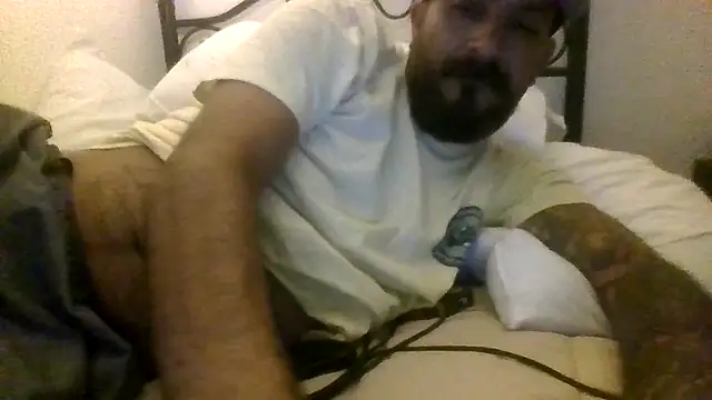 Call_Me_Snacks' Webcam Show
