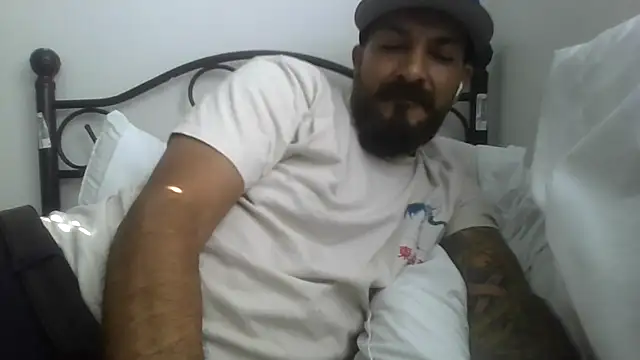 Call_Me_Snacks' Webcam Show