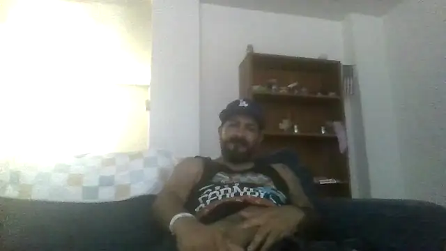 Call_Me_Snacks: διαδικτυακό σόου στην κάμερα