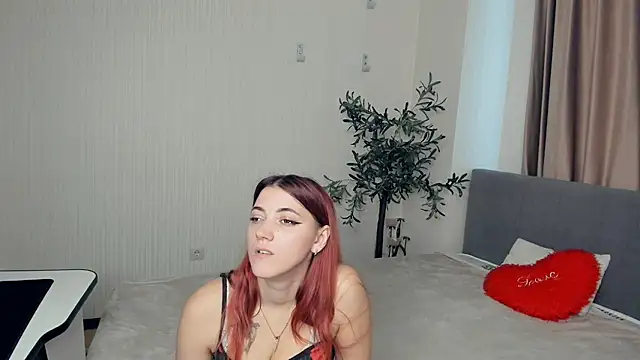 XXX chat uživo modela AlisaSallis