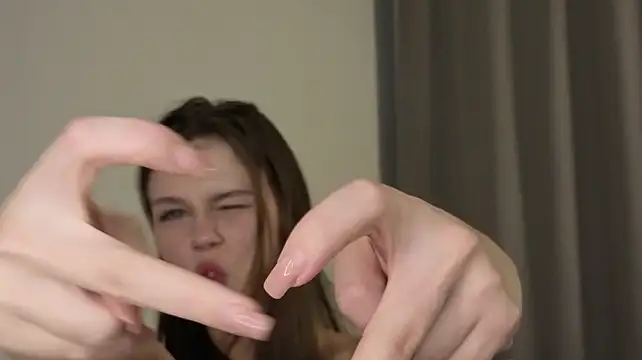 XXX chat uživo modela Herminasouth