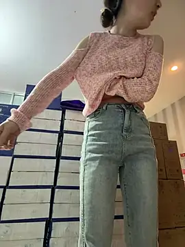 yiyi_yi 网络视讯表演