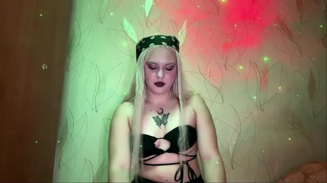 MidnightMuuse – Kamerová šou