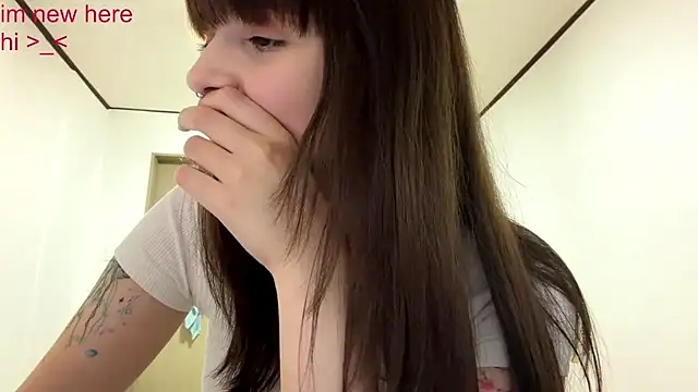 KathiePeeks Show in webcam