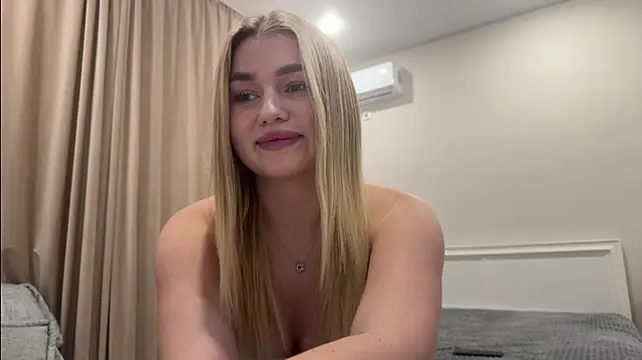 Chat +18 de LynneKinn ao vivo