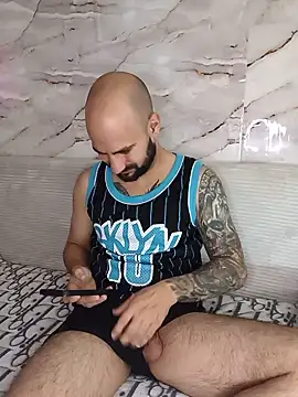 LorenzoCapone69 Webcam show