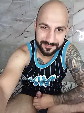 LorenzoCapone69's Webcam Show