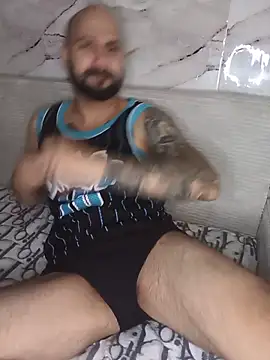 Show de LorenzoCapone69 na webcam