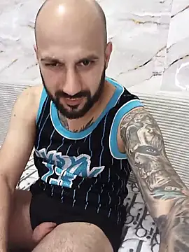LorenzoCapone69 Webcam show