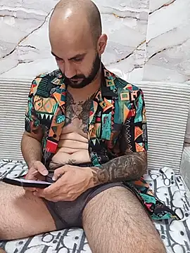 LorenzoCapone69 Webcam-Show