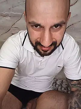 LorenzoCapone69 Webcam-Show