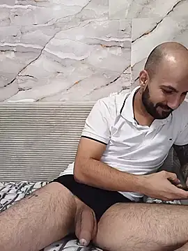LorenzoCapone69's Webcam Show