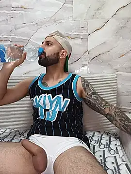 Вебкам-шоу LorenzoCapone69
